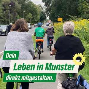 Bild mit Radfahrer*innen Richtung Munster, Text: Dein Leben in Munster direkt mitgestalten.